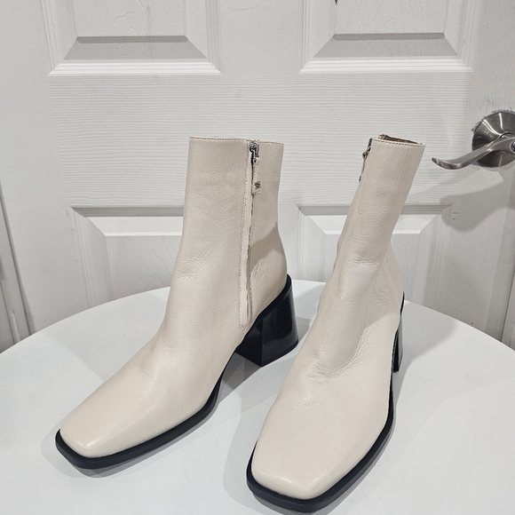 Sam Edelman Winnie Ankle Boots - Picture 3 of 8